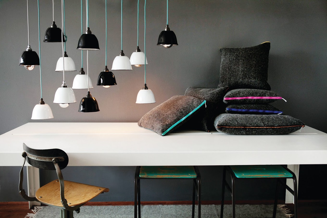 Table_Shades_Cushions_2