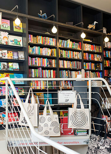 L&R bookshop - Notting Hill
